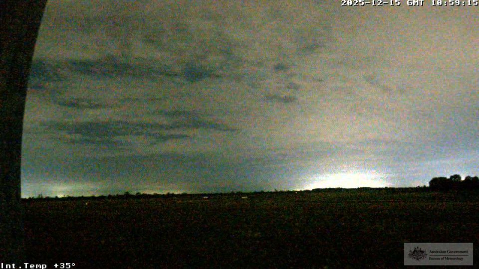 Moranbah › South-east: Moranbah Airport