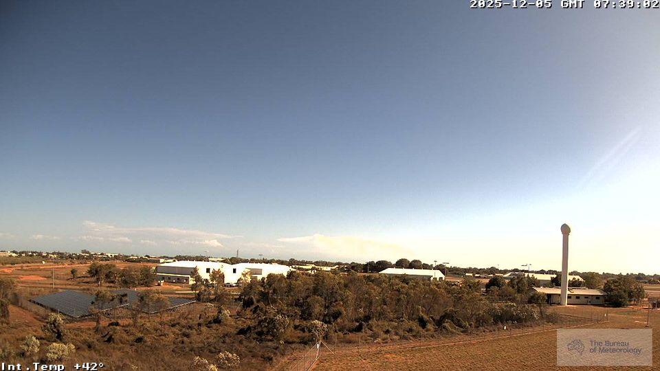 Nillir Irbanjin › South: Broome International Airport