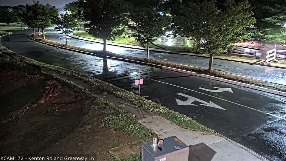 Dover: KENTON RD @ GREENTREE DR