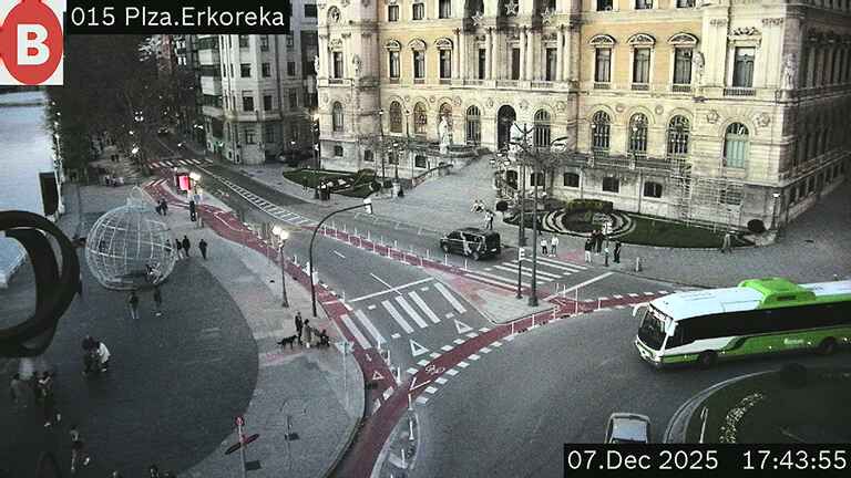Bilbao: Ernesto Erkoreka Plaza