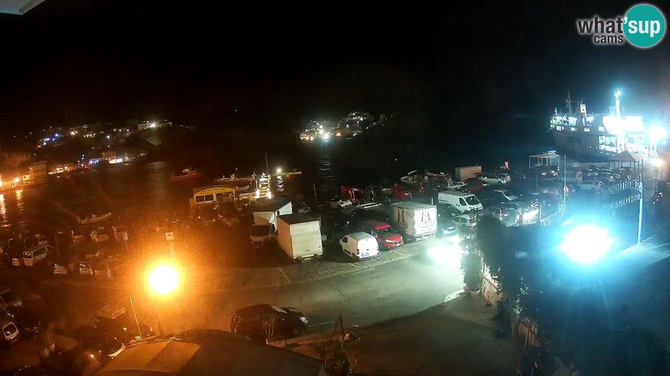 Ponza: Le case Popolari: Ponza port webcam - Island of Ponza