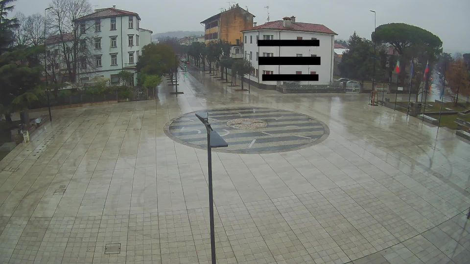 Nova Gorica: Piazza della Transalpina - Trg Evrope - Gorizia