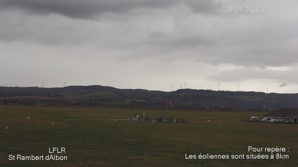 Albon › East: Aerodrome of Saint-Rambert d'Albon (LFLR)