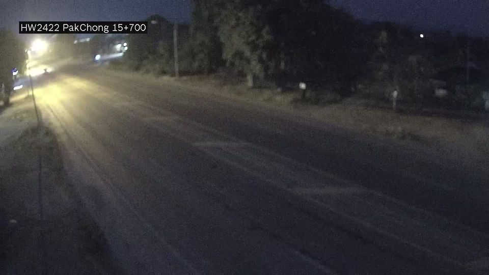 Pak Chong: 2422 - Mittraphap Sai Kao Road