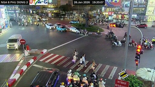 Ben Thanh Ward: Ngã sáu Phù Đổng