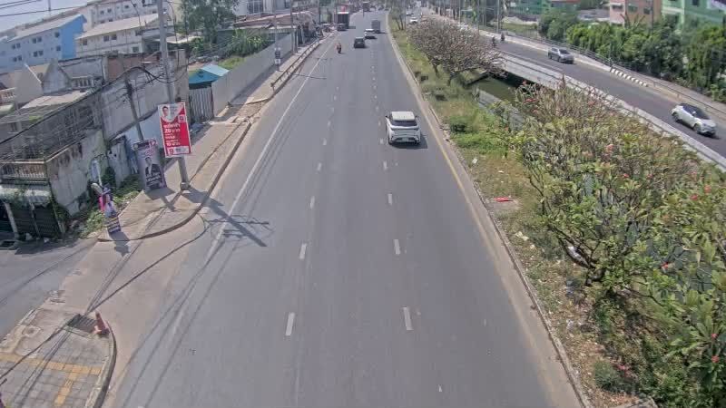 Khlong Bang Phran Subdistrict: Kanlapaphruek Road