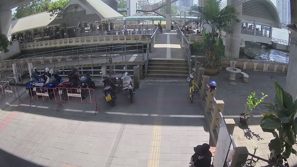 Bang Rak Subdistrict › South: King Taksin the Great Bridge