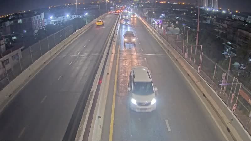 Bang Khae Subdistrict: Kanlapaphruek Road