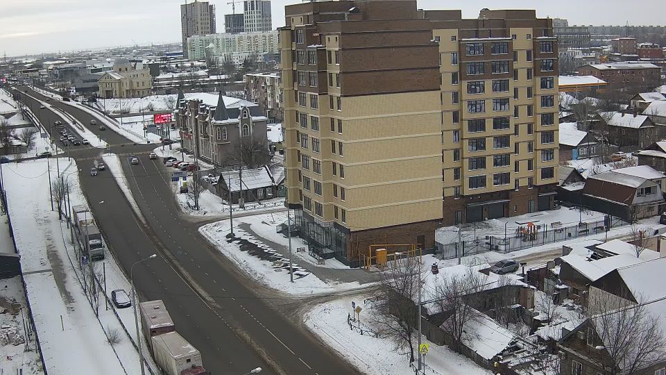 Astrakhan: Астрахань, Баумана, 13