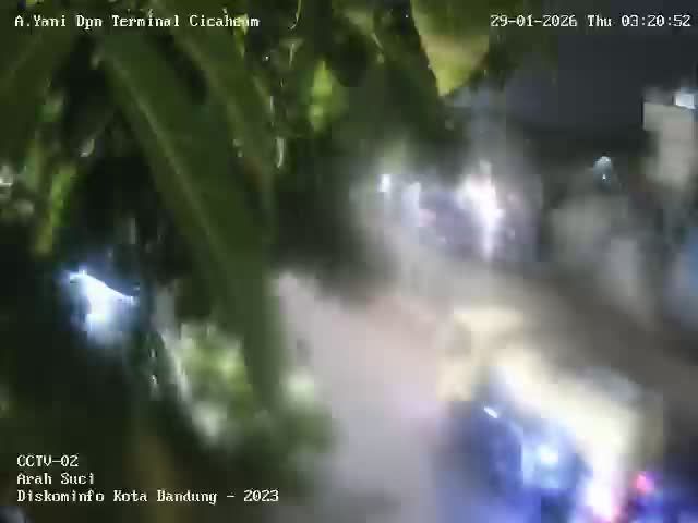 Batas Kelurahan: Shantika Cicaheum - Bus Pahala Bandung Cicaheum - Terminal Cicaheum - Rajawali - Jalan A. Yani