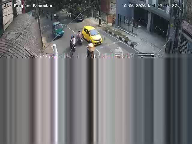 Bandung: Jalan Pungkur - Jalan Ibu Inggit Garnasih - Toko Subur