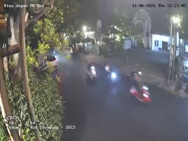 Bandung: Markas Kang Murad Pipit - Pengadilan Negeri Bandung Kelas 1A Khusus - Kedai Digital - LLRE Martadinata Street