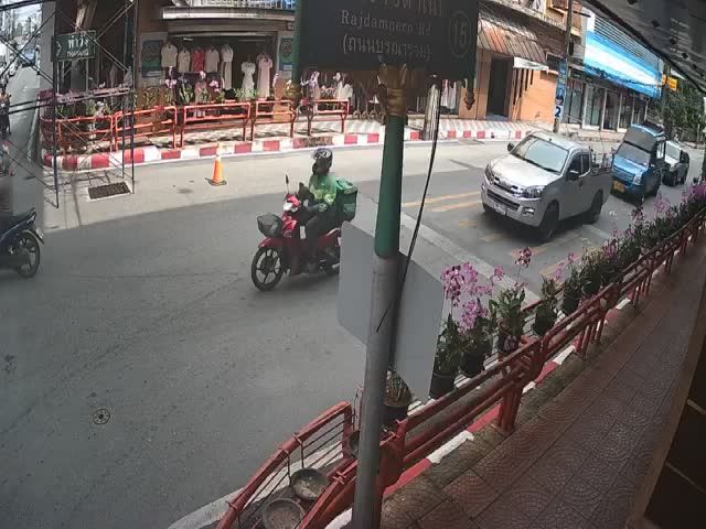 Nakhon Si Thammarat: สี่แยกท่าวัง เมืองนครศรีธรรมราช - Neramit - Ratchadamnoen Road