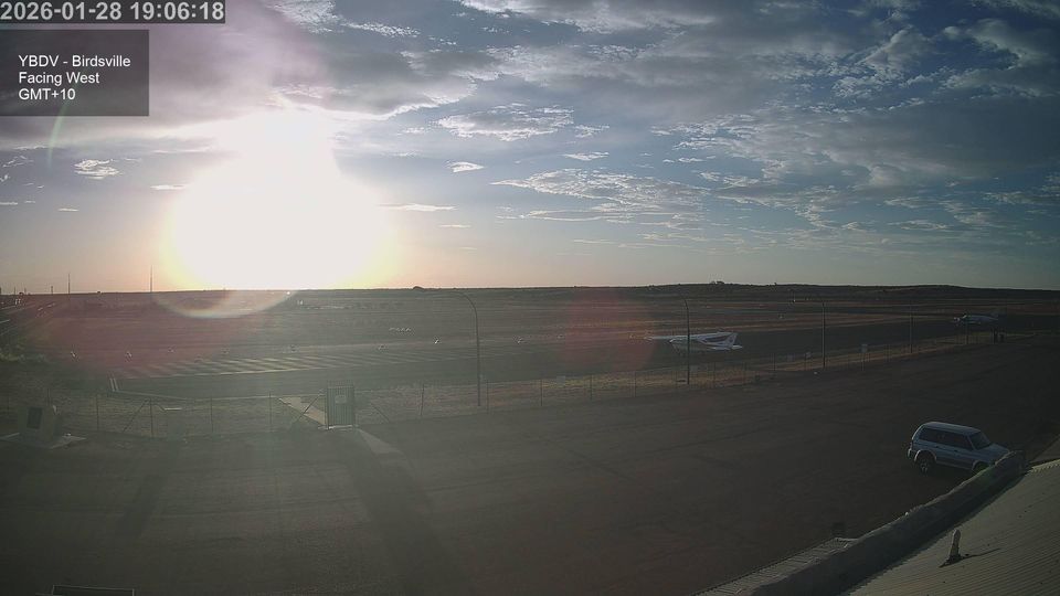 Kikori › West: YBDV - Birdsville -> Facing West