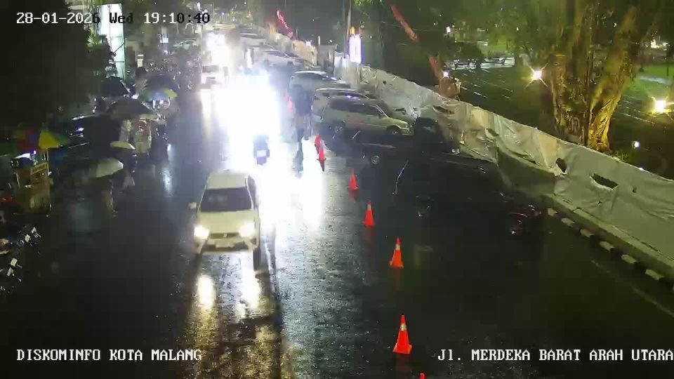 Malang: Jalan Merdeka Barat - Jalan Merdeka Selatan - Jalan Kauman