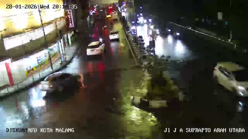 RW 04 Kel. Oro Oro Dowo, Klojen Kota Malang: Oud Malang , Stadsklok op het Kruispunt Kajoetangan - Malang Lama , Simpang Avia - Jalan Jenderal Basuki Rahmat - Jalan Brigjend Slamet Riadi - Jalan Raya Gempol - Malang