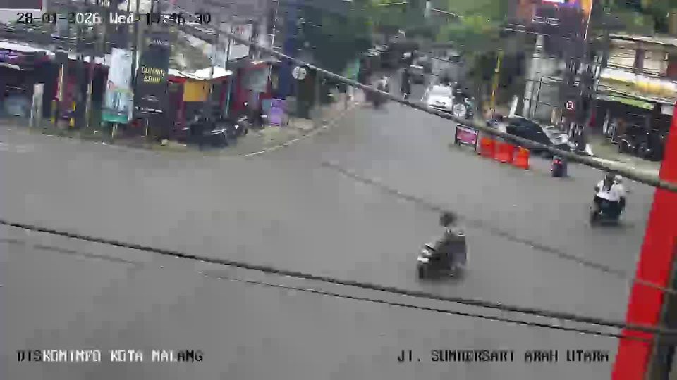 RW 10 Kel. Oro Oro Dowo, Klojen Kota Malang: Tugu Bundaran Gerbang UB - UB Gate Jl Veteran - Jalan Veteran Malang - Jalan Raya Sumbersari - Jalan Bendungan Sutami - Jalan Universitas Brawijaya - Jalan Sigura - Gura - Jalan Veteran