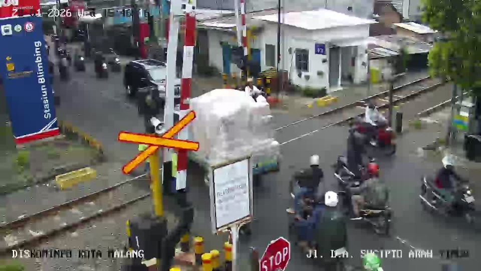 RW 06 Kel. Oro Oro Dowo, Klojen, Kota Malang: Jalan Laksda Adi Sucipto