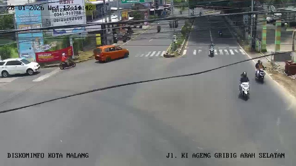 RW 03 Kel. Kedungkandang, Kec. Kedungkandang: Jalan Raya Cemorokandang