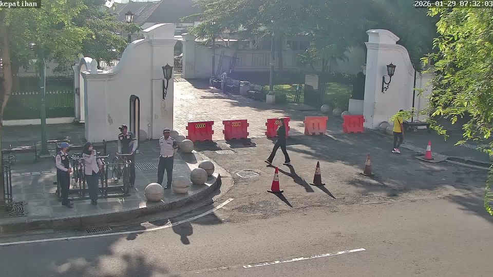 Yogyakarta: Regol Barat Kepatihan