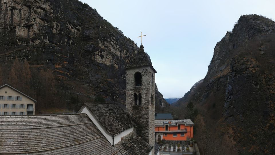 Zwischbergen: Gondo - Brig Tourismus