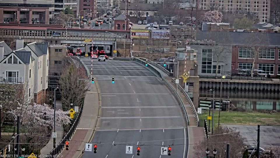 Wilmington: WALNUT STREET @ SOUTH OF A STR