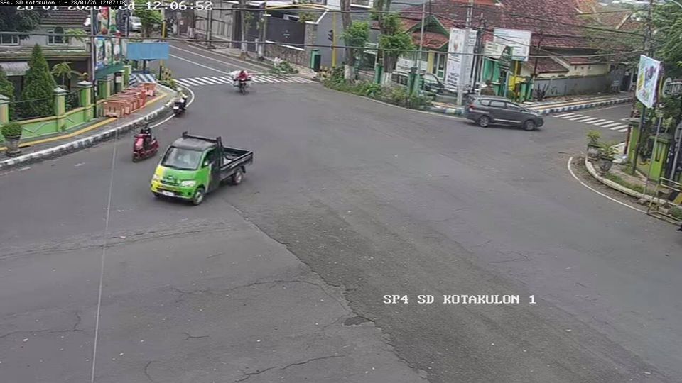 Bondowoso › South-west: SD Negeri Dabasah 1 - Galeri Lukisan Bondowoso