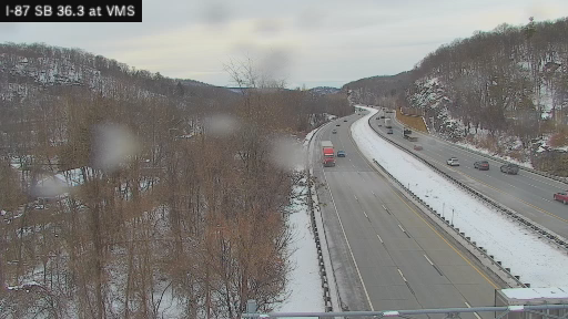 Tuxedo Park › South: I-87 MP 036.30 SB Between Interchange 15A (Sloatsburg/Suffern) and 16 (Harriman