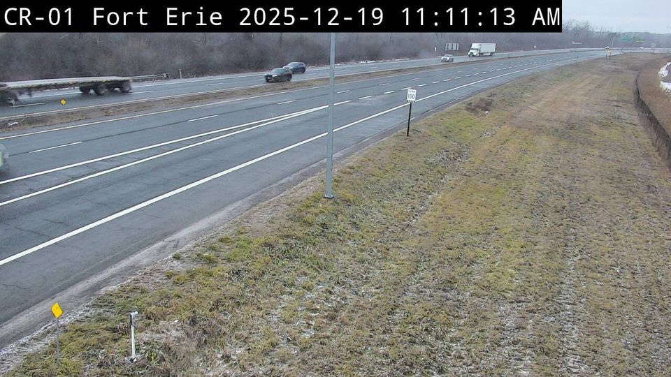 Fort Erie: QEW West of Thompson Road, Toronto Bound