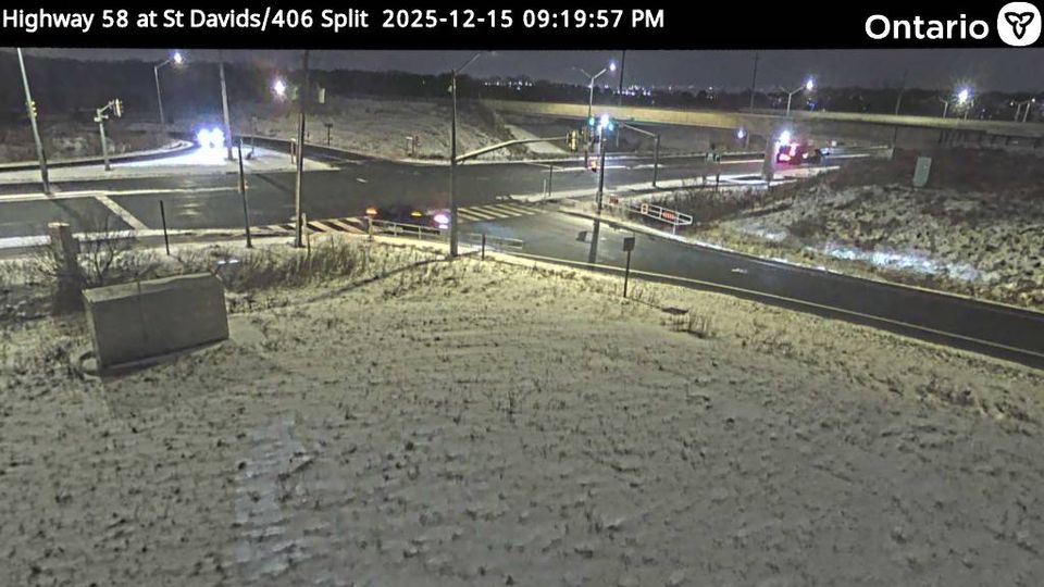 Shuniah › North: Highway 17 near 5 Road North, Looking North