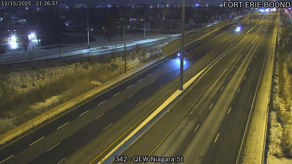 Unorganized Thunder Bay District › East: Highway 17 near Highway 614, Looking East