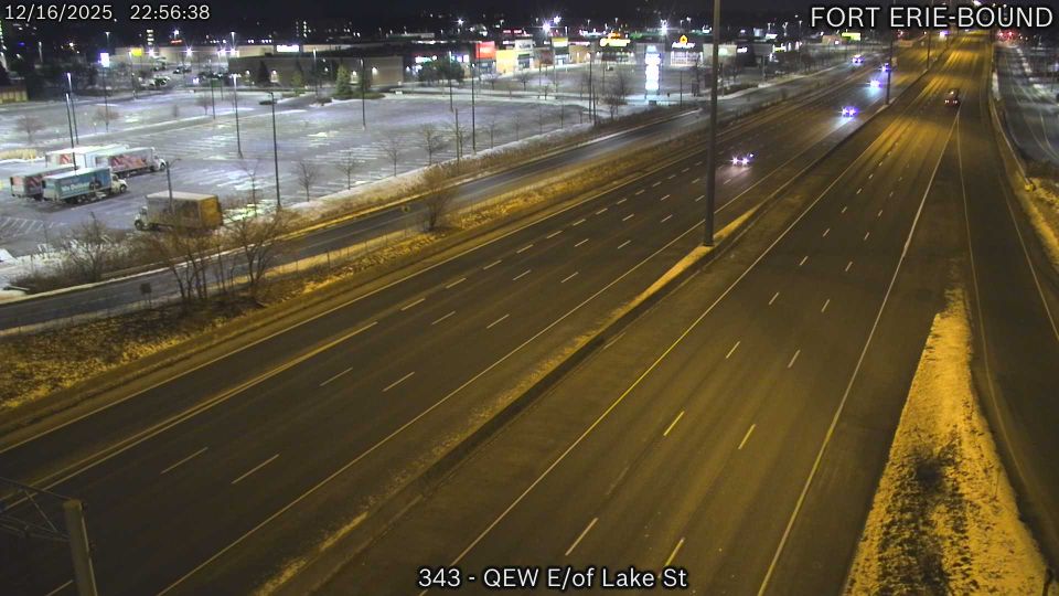Unorganized Thunder Bay District › South: Highway 17 near Highway 614, Looking South