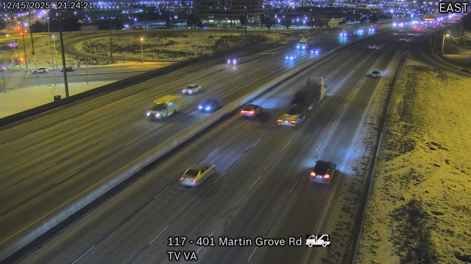 South Algonquin Township › West: Highway 60 near Dunnes Road, Looking West