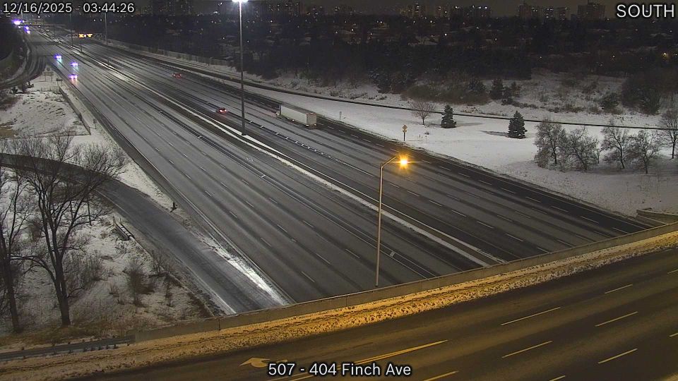 Tilbury › East: Highway 401 near Highway 2, Looking East