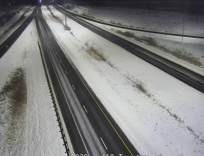 St. Andrews West › East: Highway 401 near Highway 138, Looking East