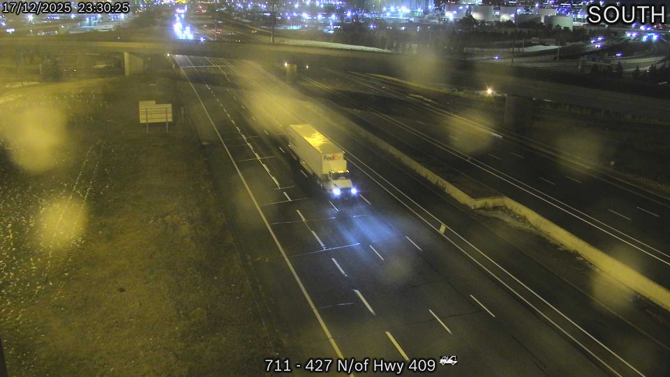 North York: Parkway Forest › West: Highway 404 near Highway 401, Looking West
