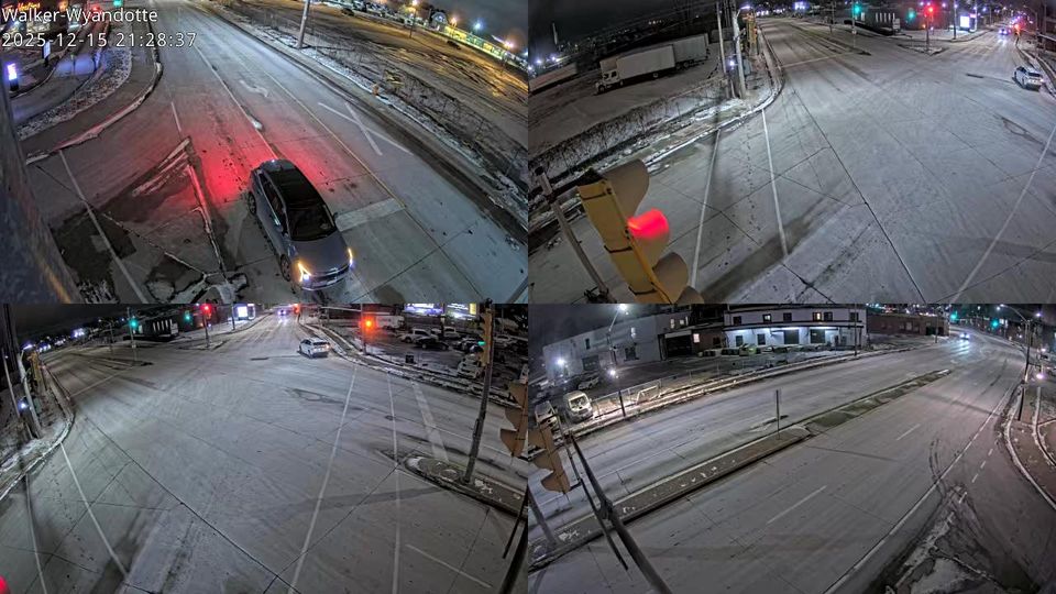 Kitchener: Highway 7/8 near Fischer-Hallman Road