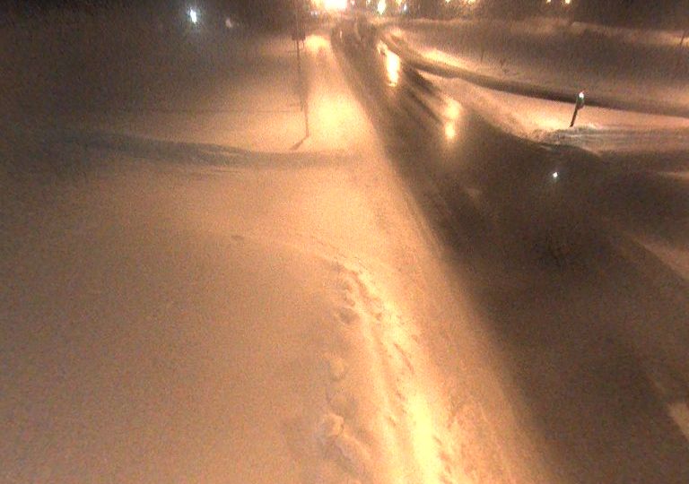 Cochrane › South: Highway 11 at 3rd Avenue