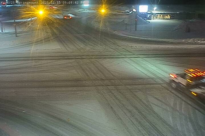 Georgian Bluffs › North: Highway 6 and Highway 21, Looking North