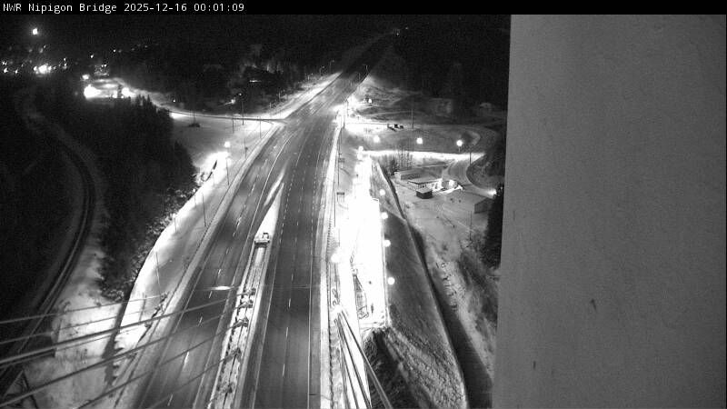 Northern Bruce Peninsula › South: Highway 6 at Bruce Road 9, Looking South