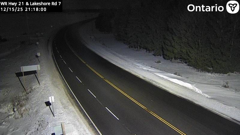 Lambton Shores › North: Highway 21 at Lakeshore Road 7, Looking North