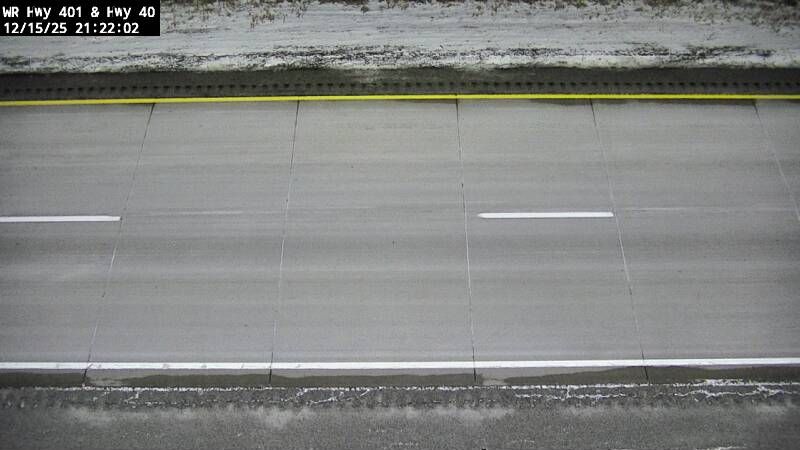 Chatham: Highway 401 at Highway 40, Looking Down