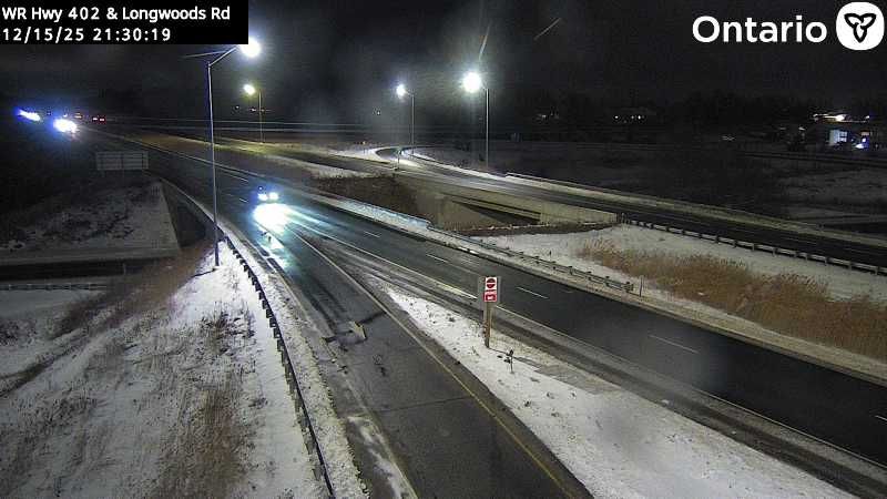 Strathroy-Caradoc › North: Highway 402 at Longwoods Road, Looking North