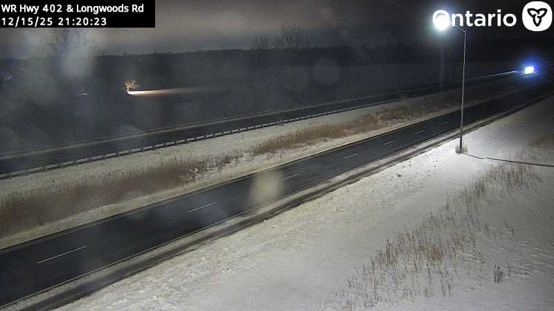 Strathroy-Caradoc › East: Highway 402 at Longwoods Road, Looking East