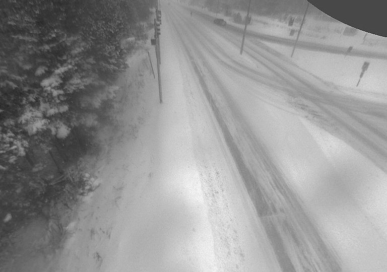 Brassar › West: Highway 17 near Trunk Road, Looking West