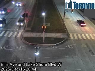 Old Toronto: Swansea: Lake Shore Boulevard near Ellis Avenue