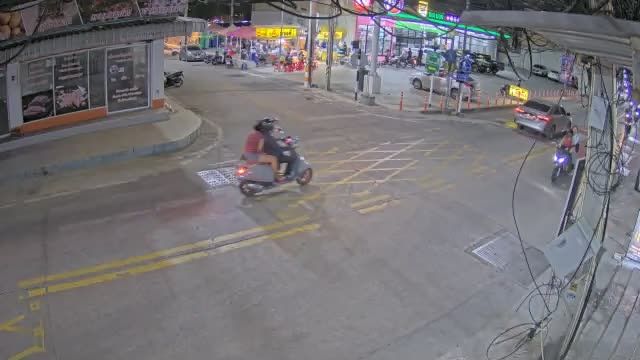 Pattaya: Photisarn 8