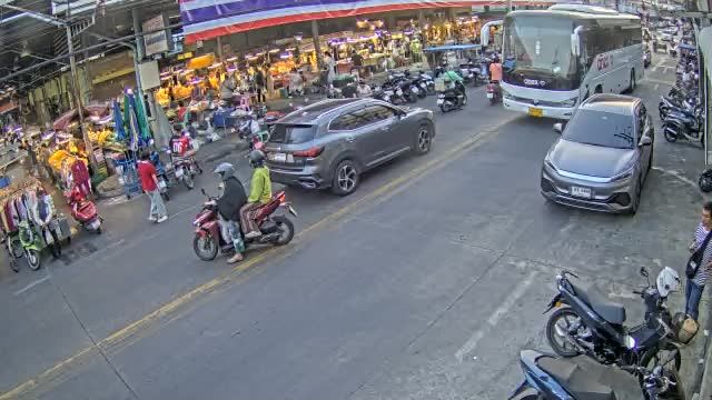 Pattaya: Sawangfa Road