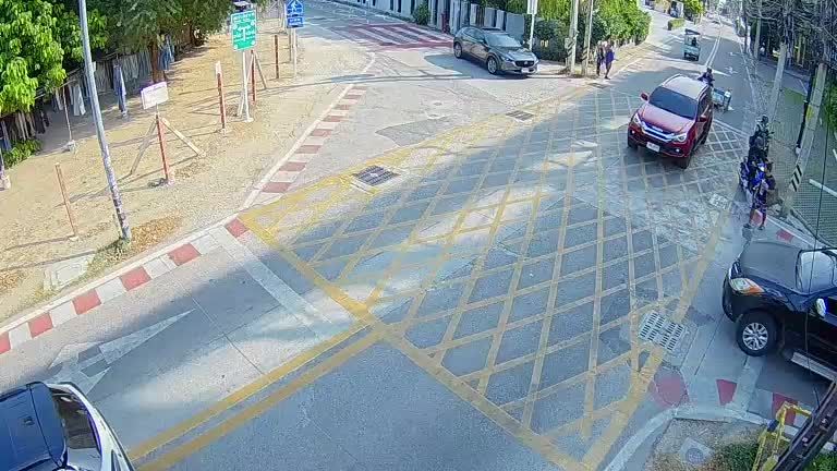 Pattaya: Pattaya Sai 3 Alley - Pattayaneua 2-1