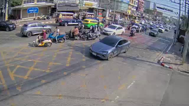 Pattaya: Thappraya Road - Thepprasit Road - Pattaya City